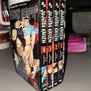 Jujutsu Kaisen Volumes 1-4 Manga Set